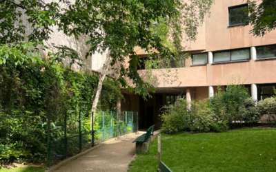 jardin derrière l'église évangélique Saint jean Denys Bühler rue de grenelle