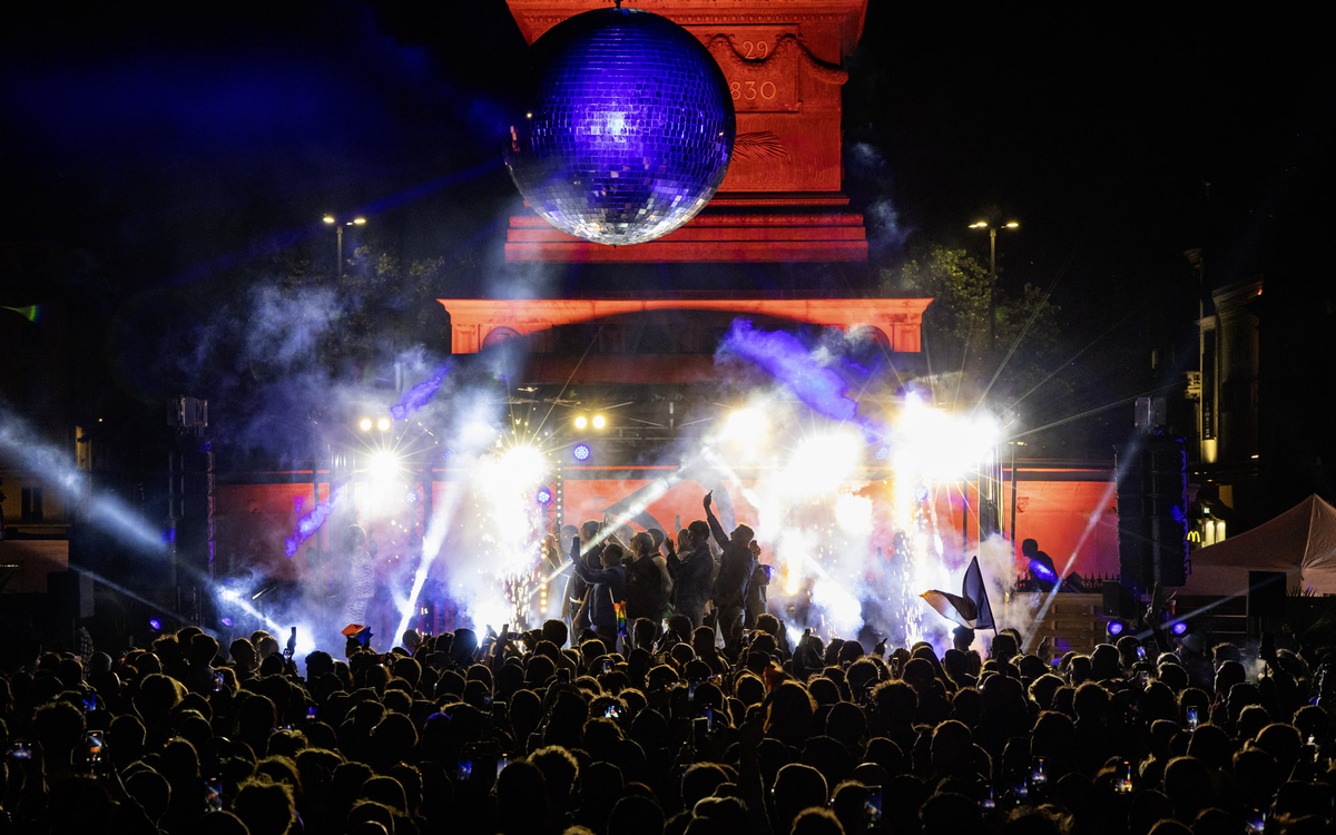 La place de la Bastille s'est transformée en fan-zone géante durant toute la soirée 