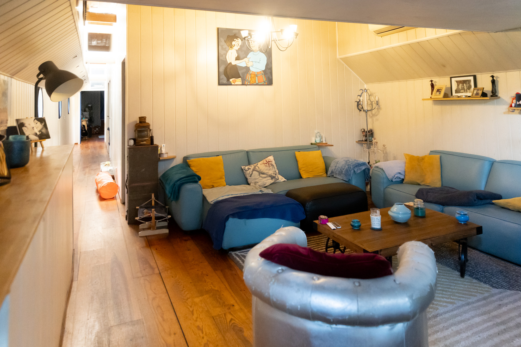 Le salon de la péniche mercure 