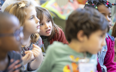 Lecture aux enfants à la Bibliothèque Buffon
