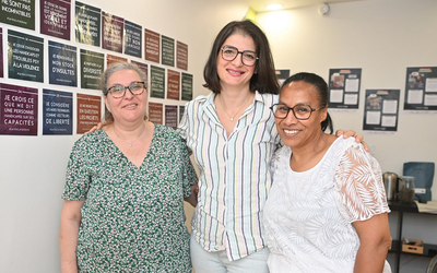Portraits des trois femmes responsables de l'association Les battantes face aux handicap