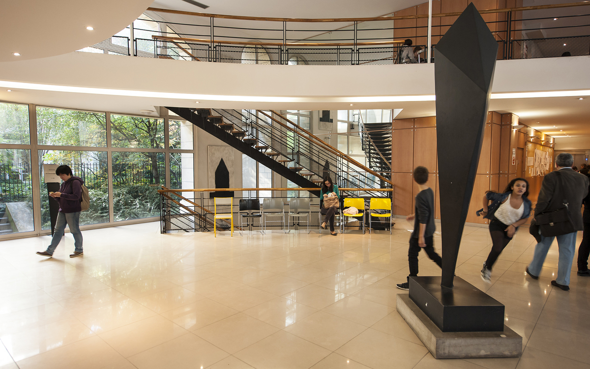 CRR de Paris Hall d'entrée étudiants
