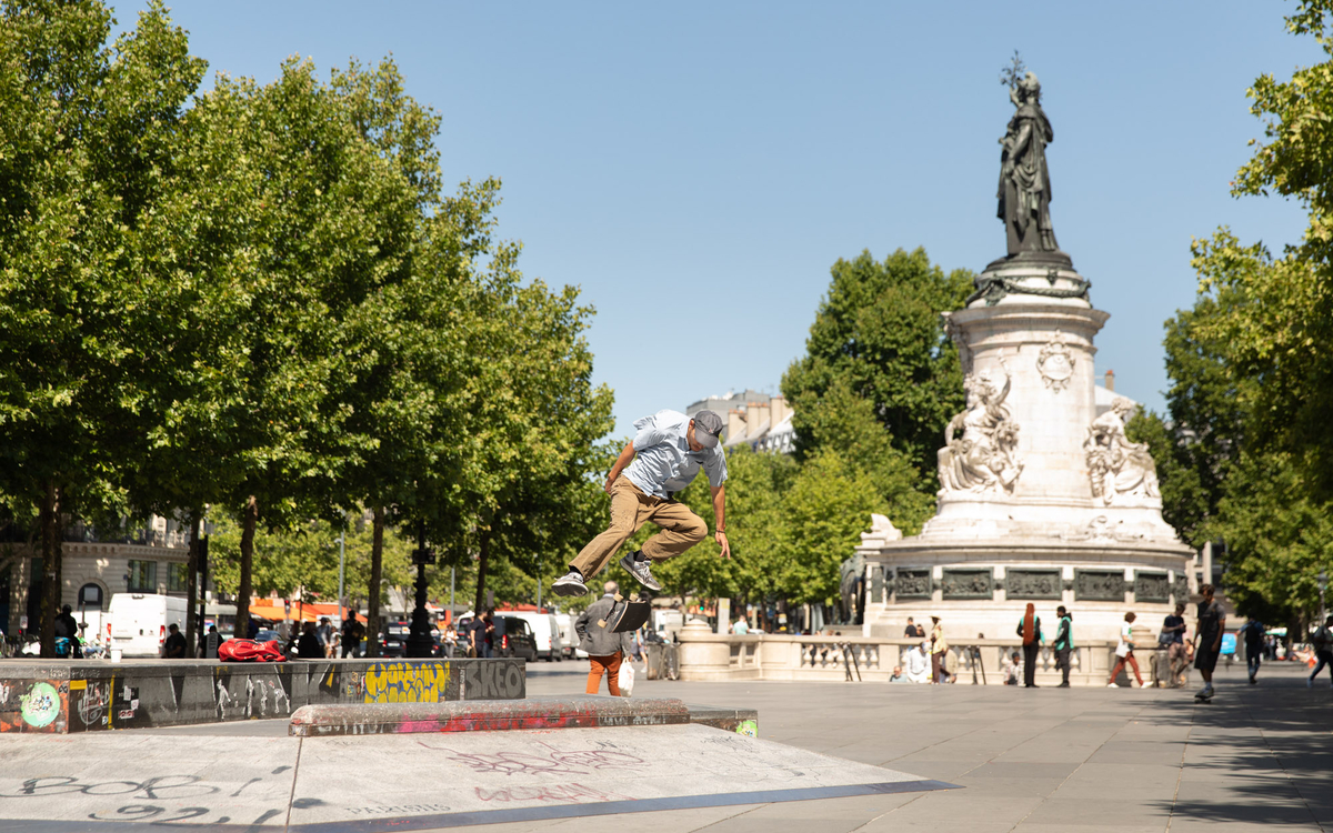 Photo d'un skateur sur le module de République (Centre).