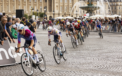 Passage du tour de France 2025 sur les Champs-Elysées