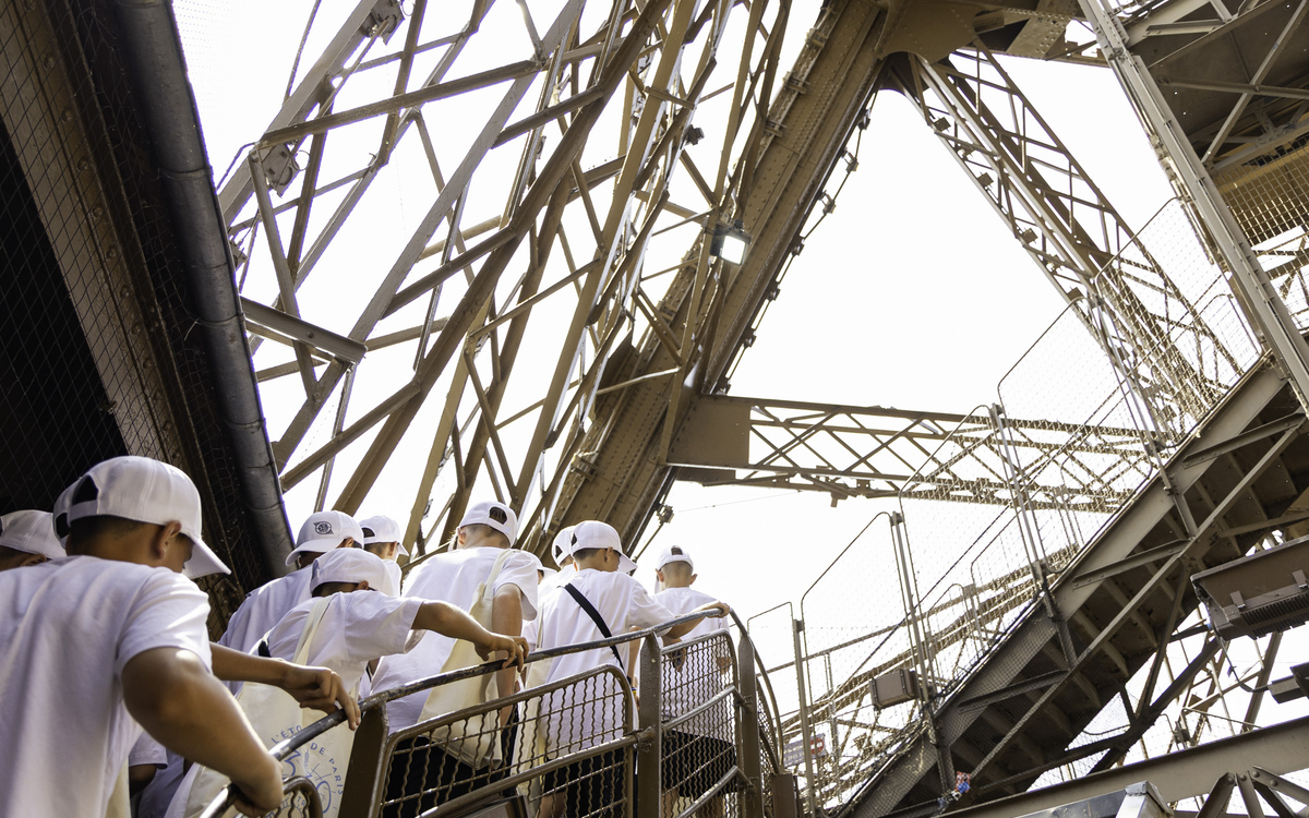 ascension tour eiffel