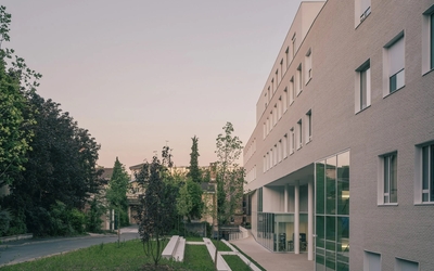 Jardin et façade du nouveau ghu