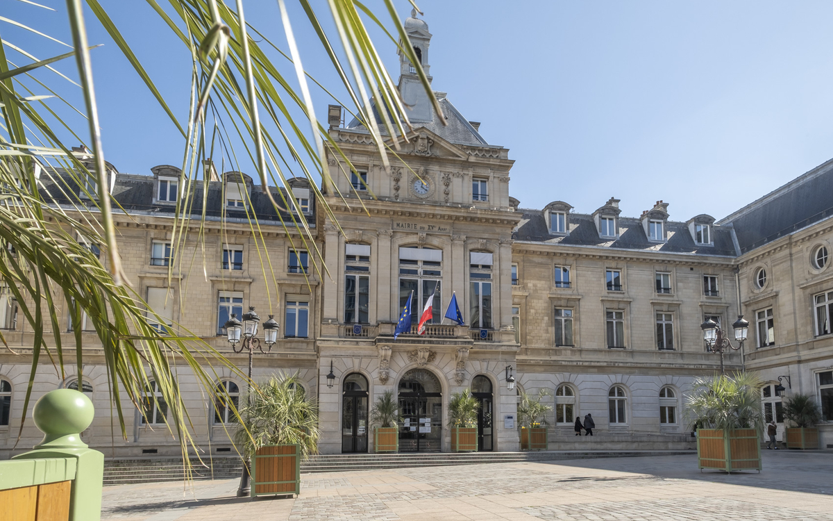 détaile de la mairie du 15e