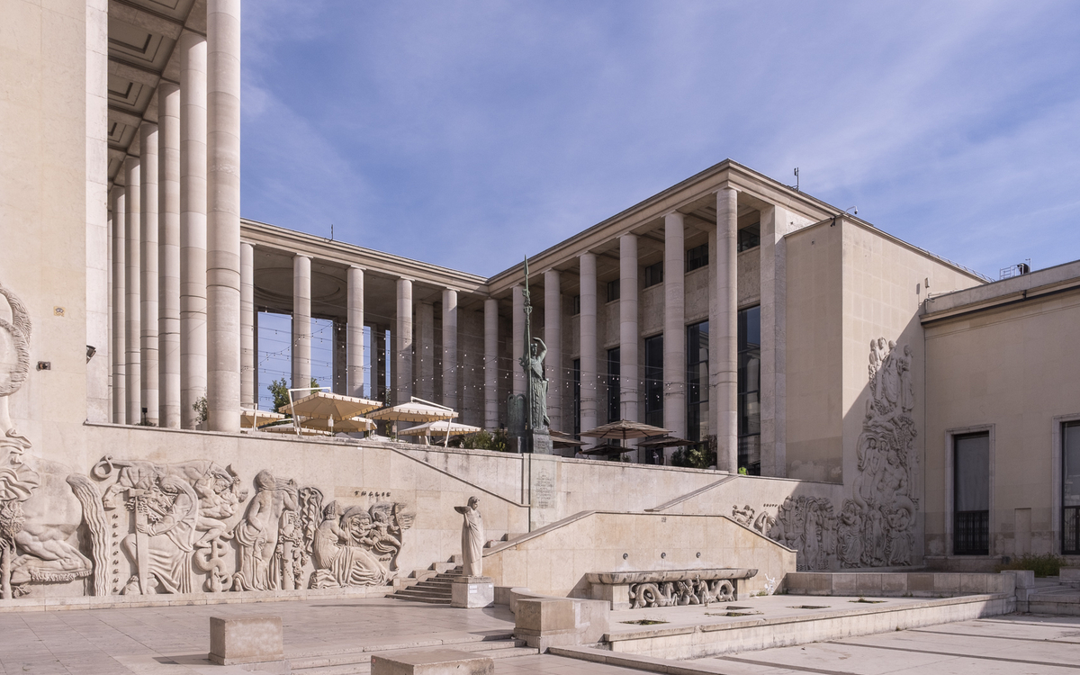 Vue d'une façade.