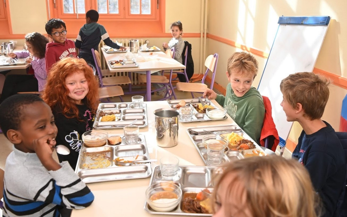 Vue d'une cantine scolaire.