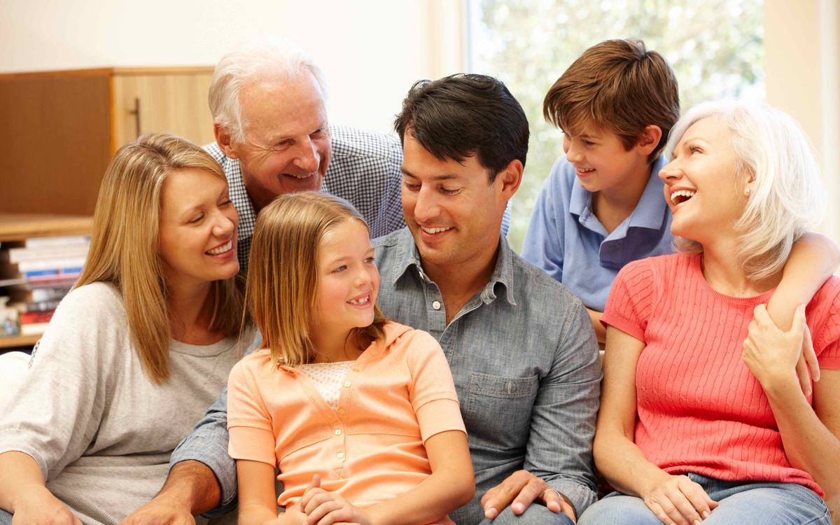 une famille avec trois générations 