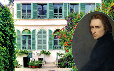 portrait de franz liszt devant le musée de la vie romantique
