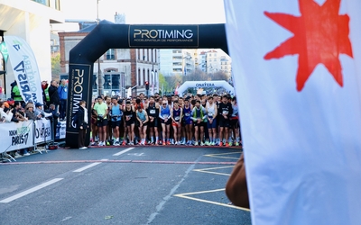 Des coureurs sur la ligne de départ