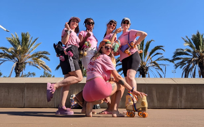 Equipe de filles DEEPS rollerskate. 