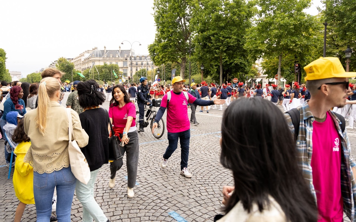 Volontaires de Paris en action 