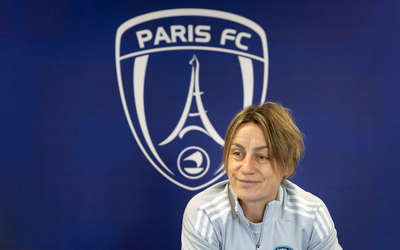 Sandrine Soubeyrand coach du Paris FC, interviewée au centre d'entraînement du Paris FC 