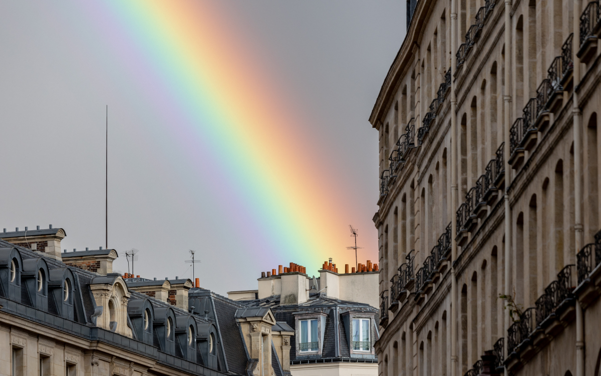 Un arc en ciel sur Paris 