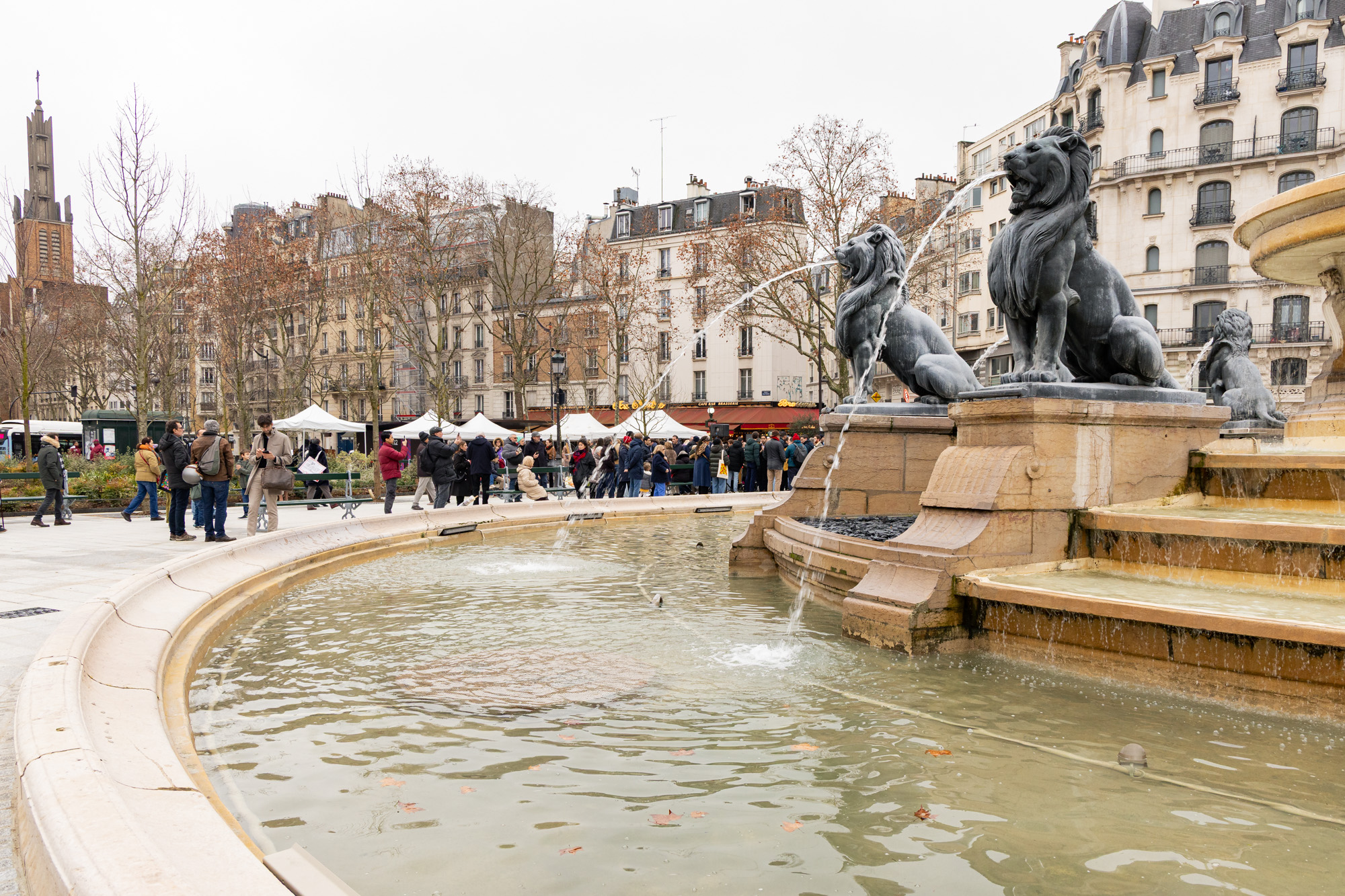 Inauguration du réaménagement de la place Félix Eboué autour de la Fontaine aux lions.