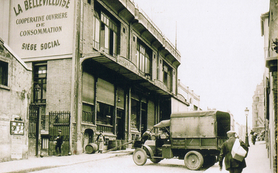 Une photo de 1910 montrant l'ancienne façade de la Bellevilloise