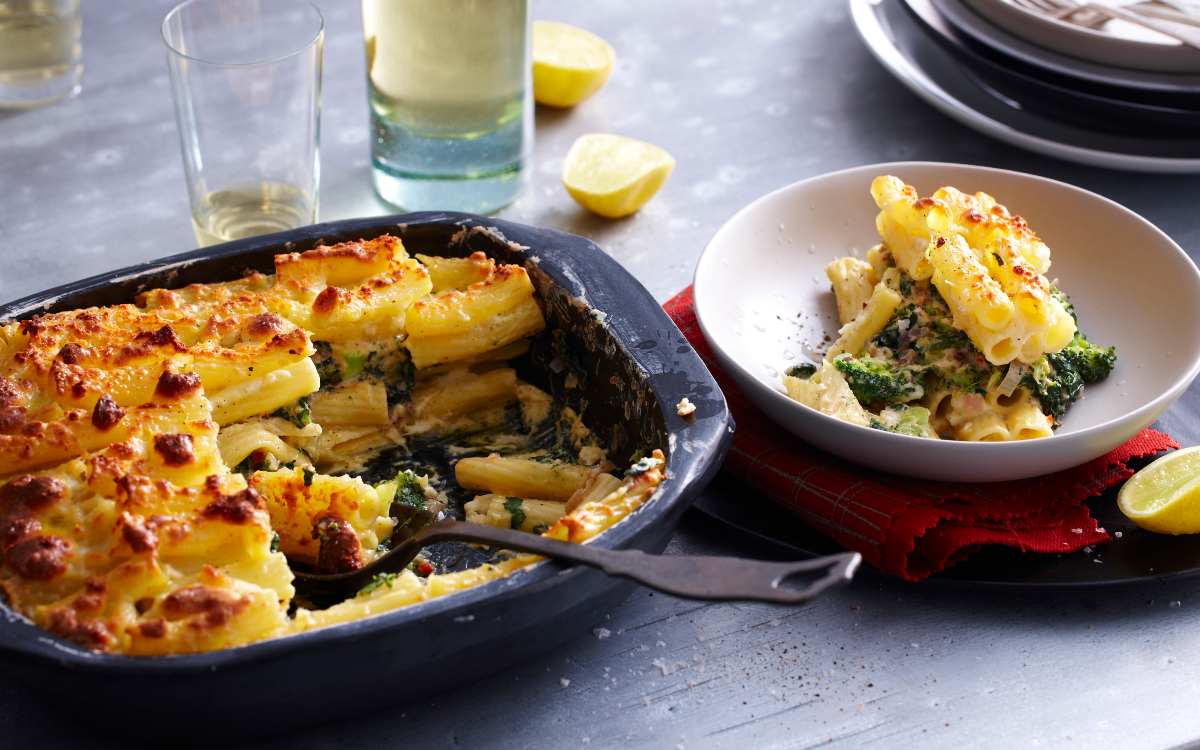 Plat de rigatoni au brocolis et cheddar