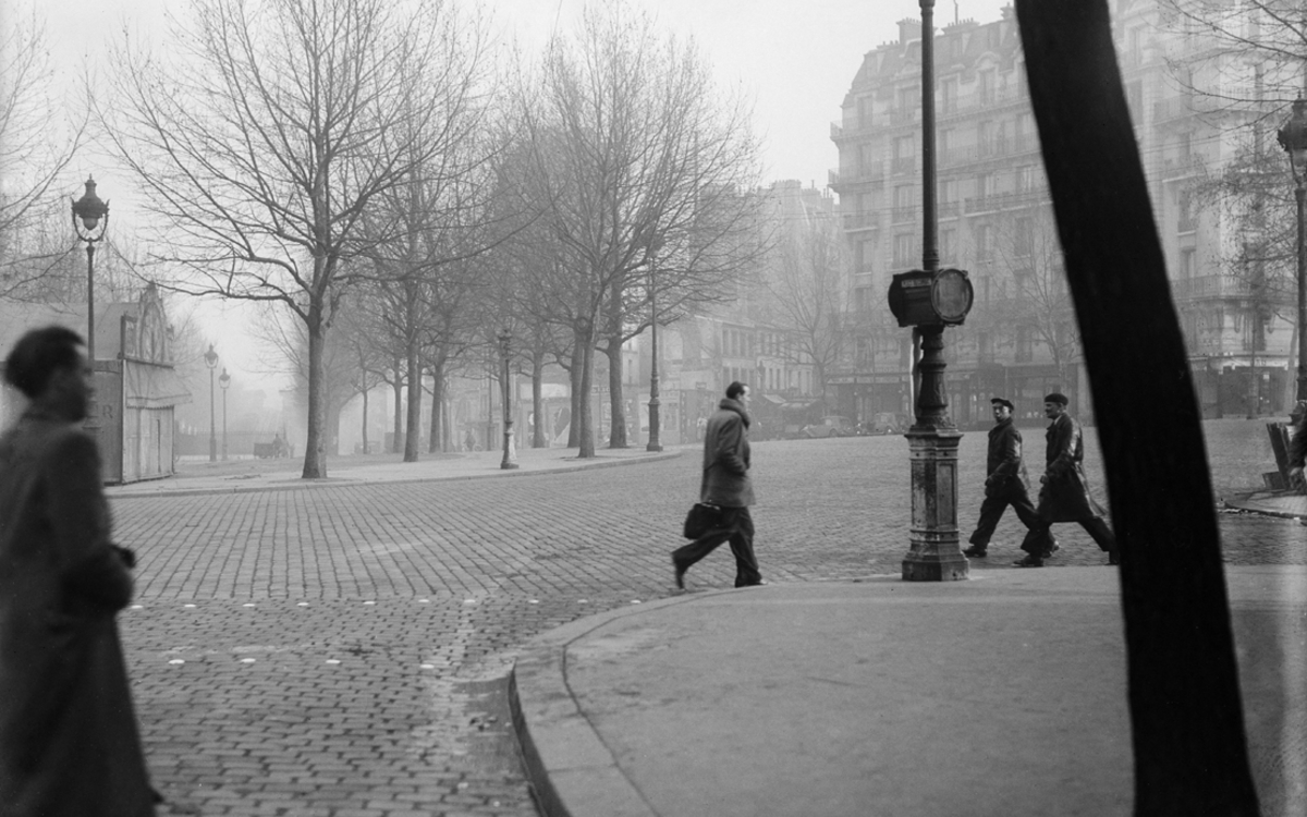 La place du Colonel Fabien. Paris (10e) en 1946.