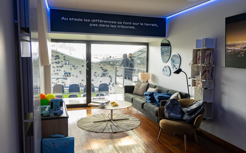 Photo de l'intérieur de la salle sensorielle du stade Jean-Bouin (16e).