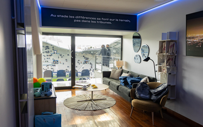 Photo de l'intérieur de la salle sensorielle du stade Jean-Bouin (16e).