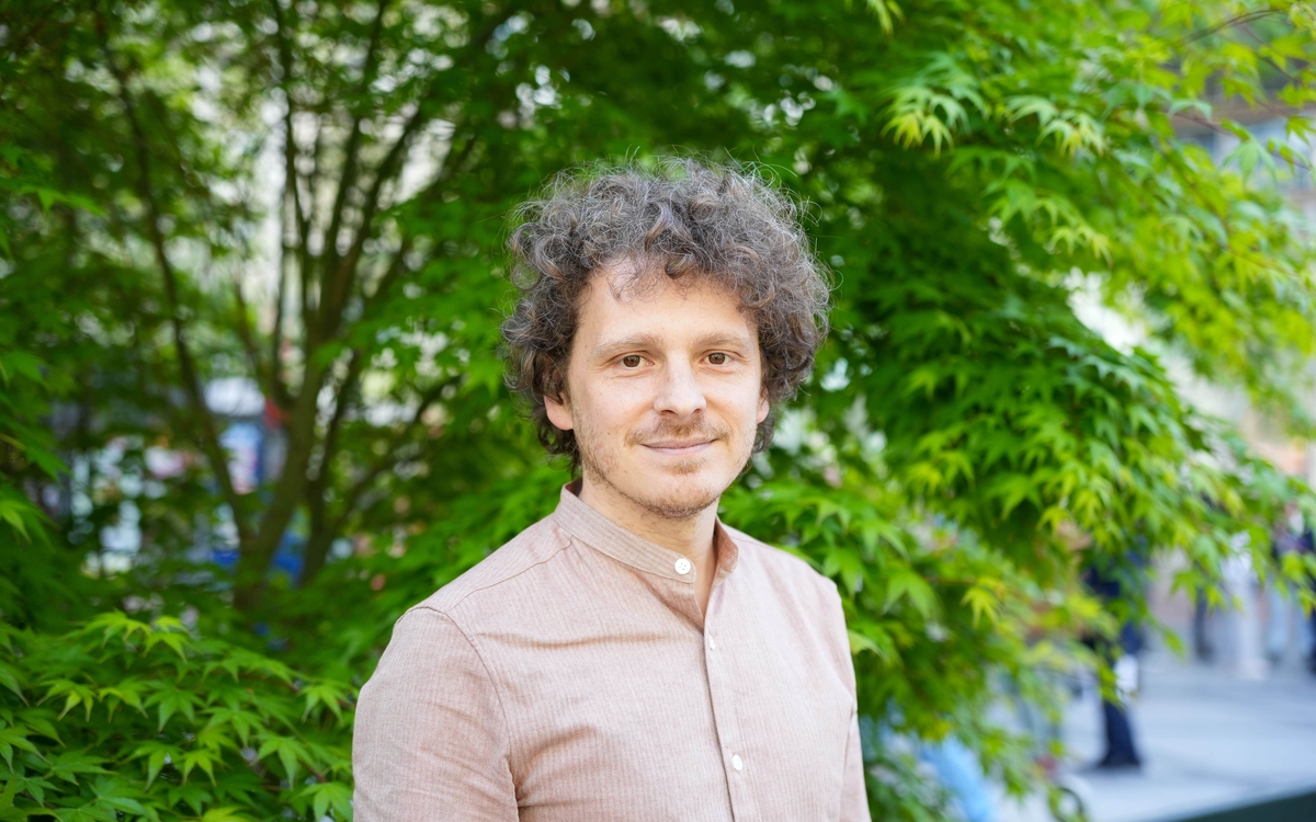 Photo de Mathieu Delmestre, Adjoint à la Maire du 12e