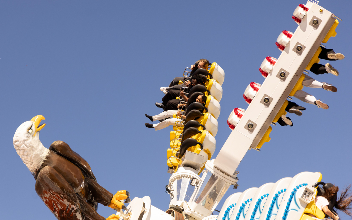 Manèges à sensation de la Foire du trône. 