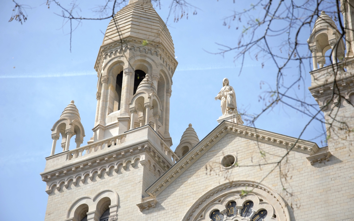 Photo de Sainte-Anne de la Butte-aux-Cailles en cours de restauration