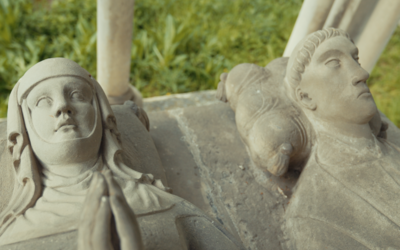 La tombe d'Héloïse et d'Abélard au cimetière du Père Lachaise. 