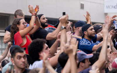 Photo de supporters Supporters du PSG lors de la finale de la Ligue des Champions 2025.