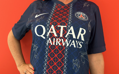 Le maillot dédicacé du PSG.