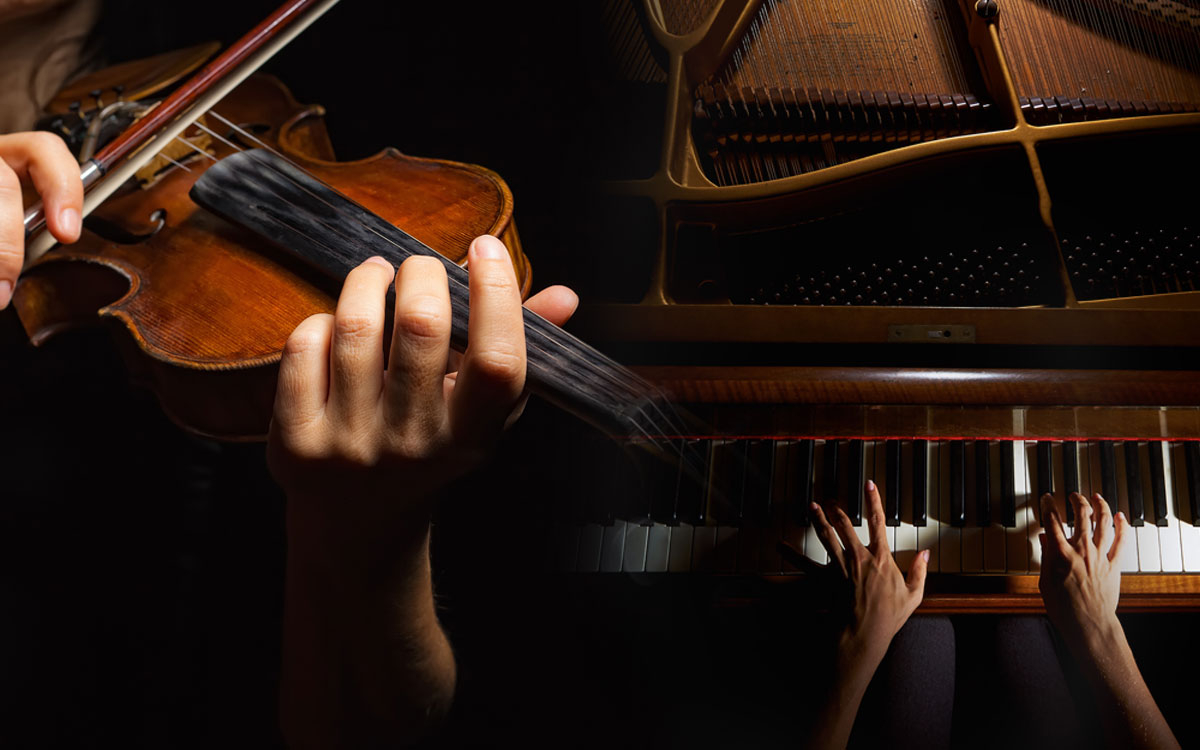Photographie montrant des mains à gauche de l'image jouant du violon. A droite de l'image des mains jouent du piano.