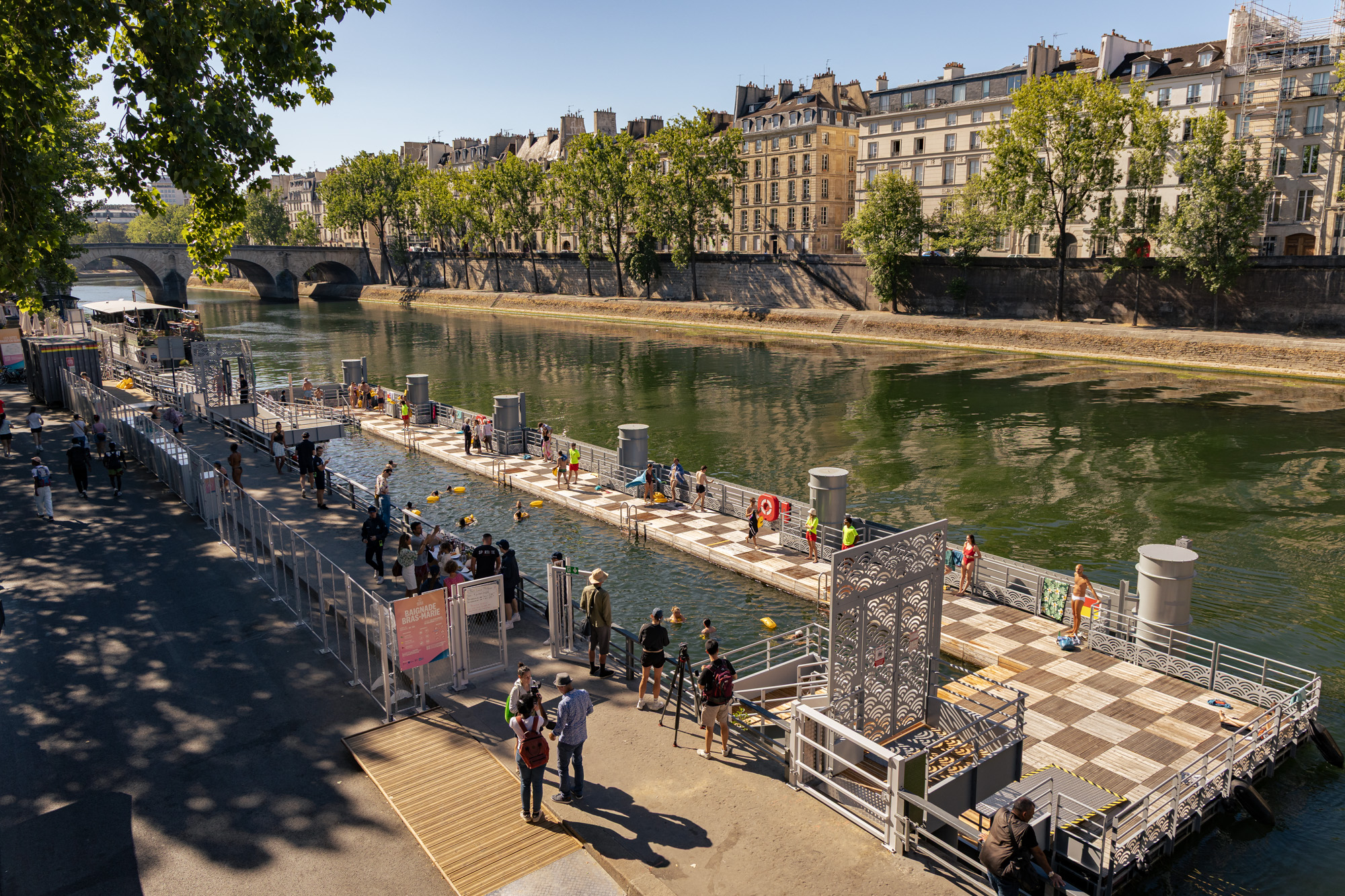 Ouverture site de baignade Paris en Seine - site Bras Marie Hôtel de Ville