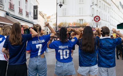 Match coupe du monde 2026 quarts de finale France - Maroc dans le 11e arrondissement.