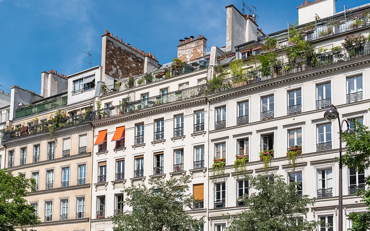 Façades d'immeubles à Paris