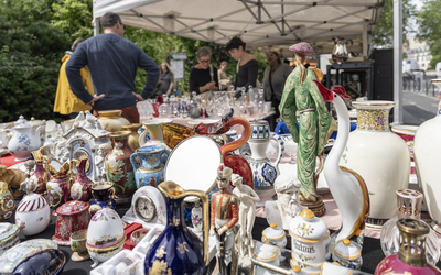 Zoom sur un stand de brocante
