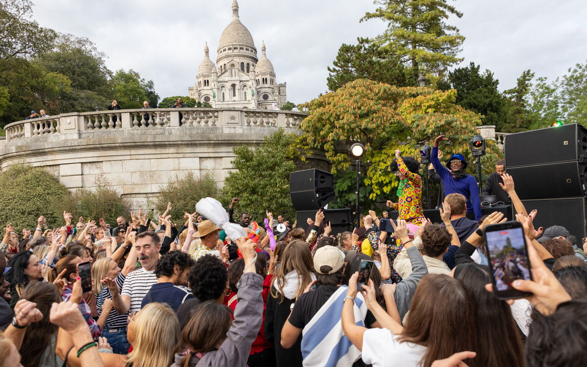 La foule danse