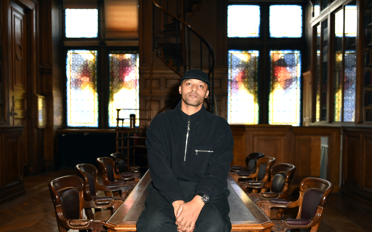 Portrait de David Bellion - Directeur artistique et ancien joueur professionnel de football.