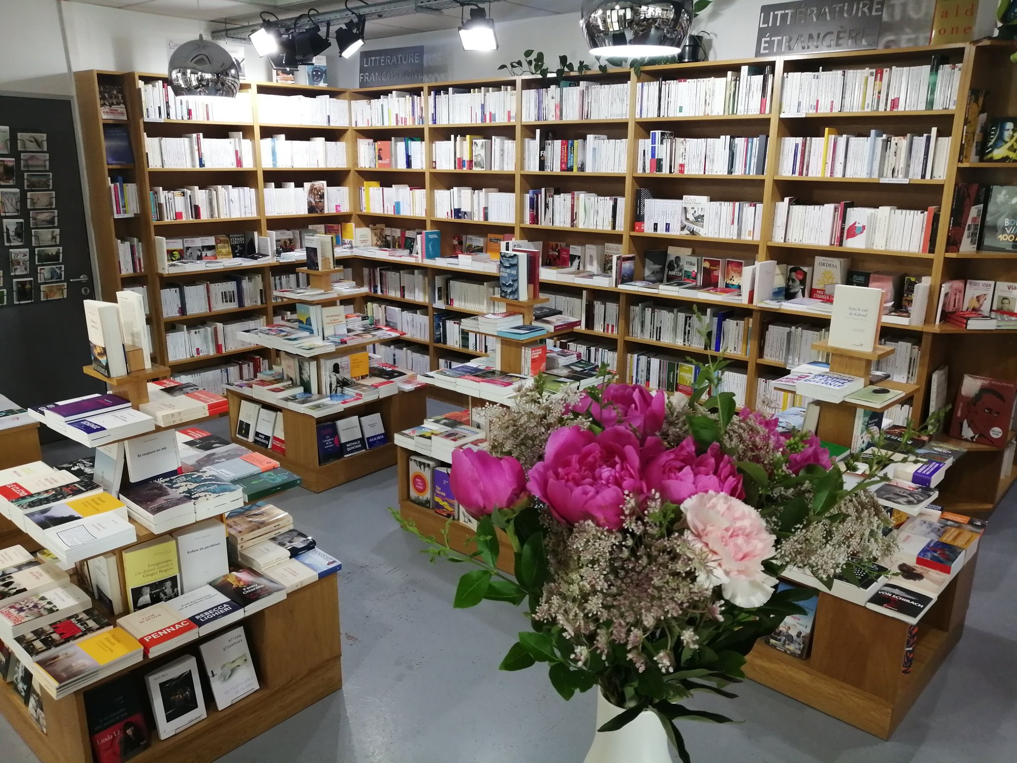 Les librairies parisien.nes à l'heure de la réouverture (Librairie l'Usage du Monde) Les librairies parisien.nes à l'heure de la réouverture