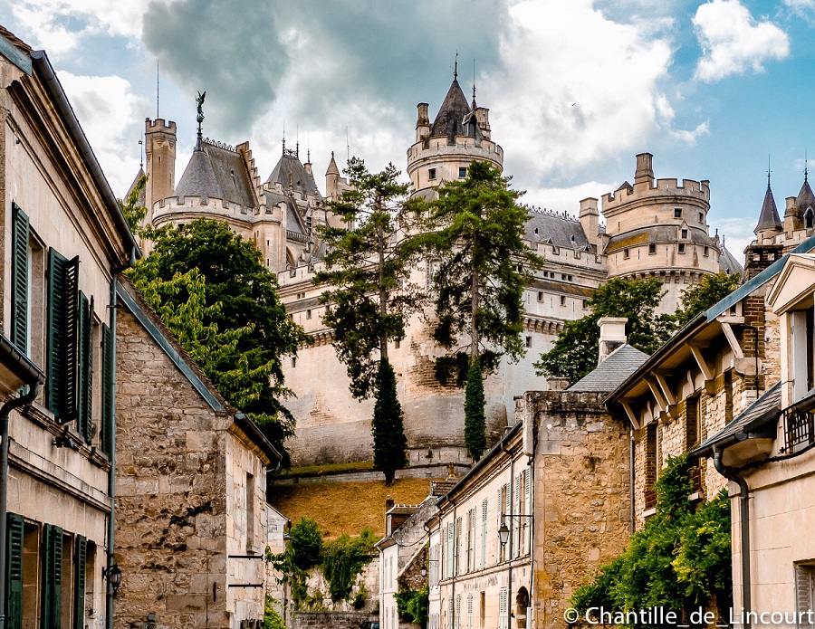 Pierrefonds en Île de France (Chantille de Lincourt) Pierrefonds en Île de France