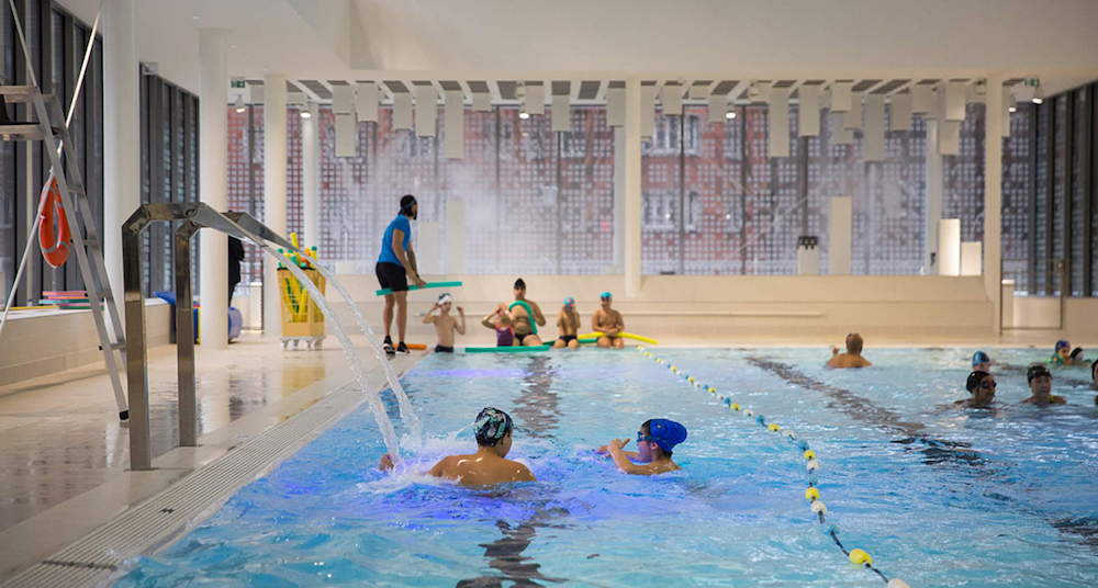 Piscine Yvonne Godard (JB Gurliat / Mairie de Paris) Piscine Yvonne Godard