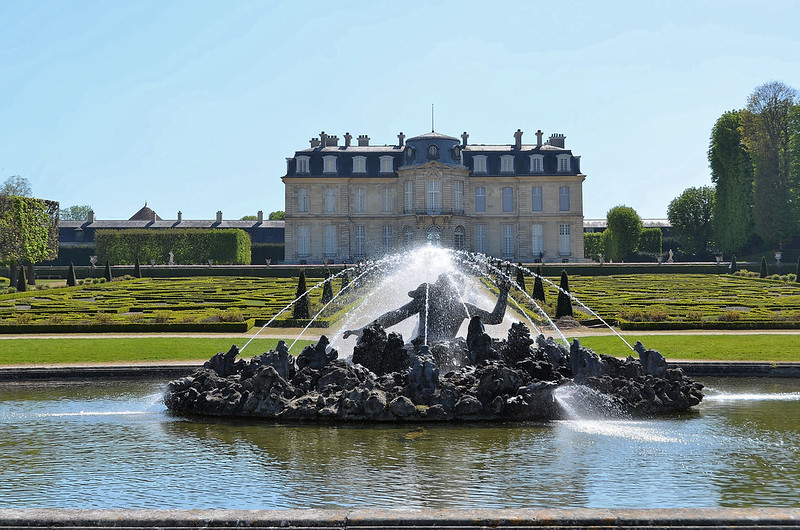 Château de Champs-sur-Marne (Patrick / Flickr) Château de Champs-sur-Marne