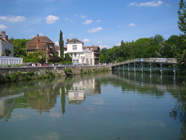 Samois-sur-Seine (Samois-sur-Seine / © William Shewbridge (Creative commons – Flickr)) Samois-sur-Seine