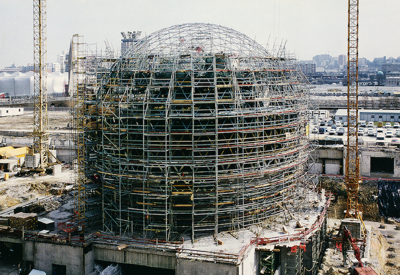 Chantier de construction de la Géode, 1983 à 1985 (©Photos Patrice Astier 2) Chantier de construction de la Géode, 1983 à 1985