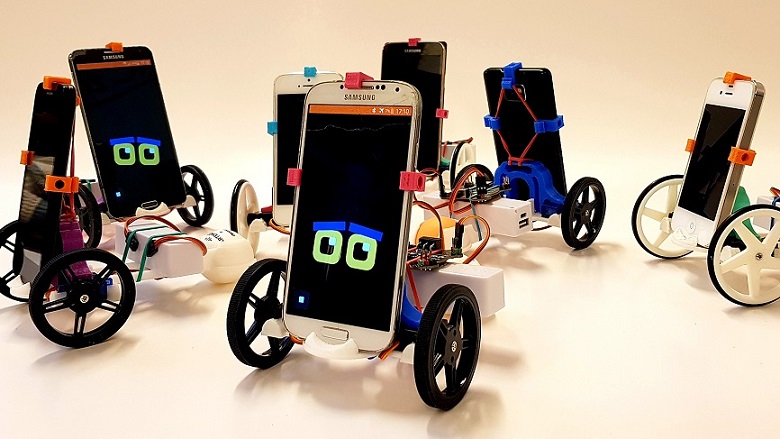Fabrique un robot à partir d'un ancien smartphone |