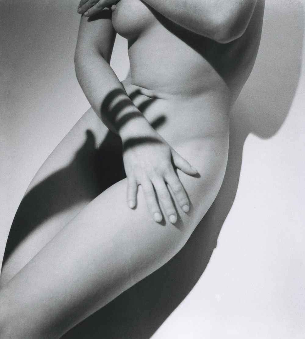 Roger Schall - Sans titre, Assia, c. 1933 Roger Schall - Sans titre, Assia, c. 1933