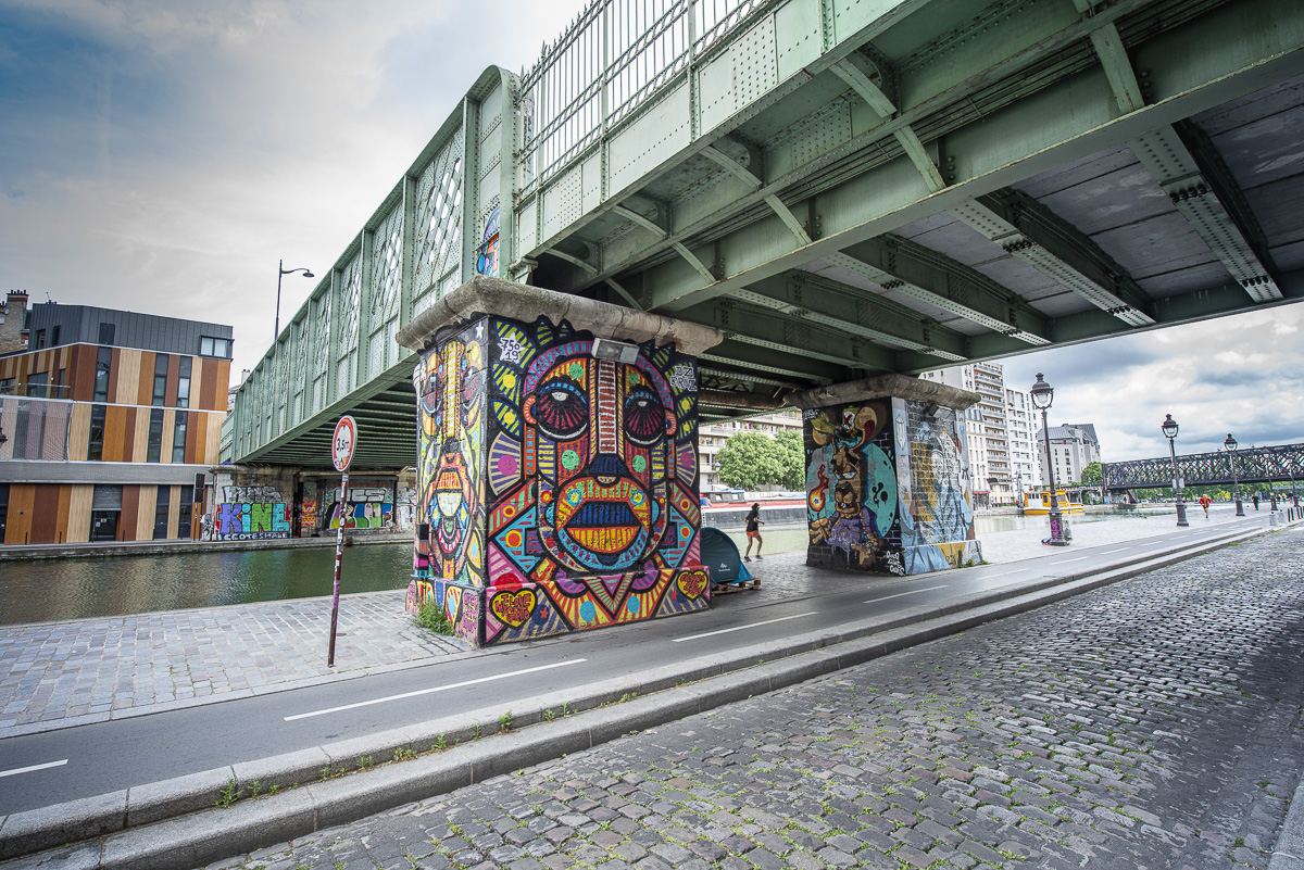 Street Art sur le canal de l'Ourcq avec les artistes Da Cruz, et Azul. (François Grunberg / Ville de Paris) Street Art sur le canal de l'Ourcq avec les artistes Da Cruz, et Azul.
