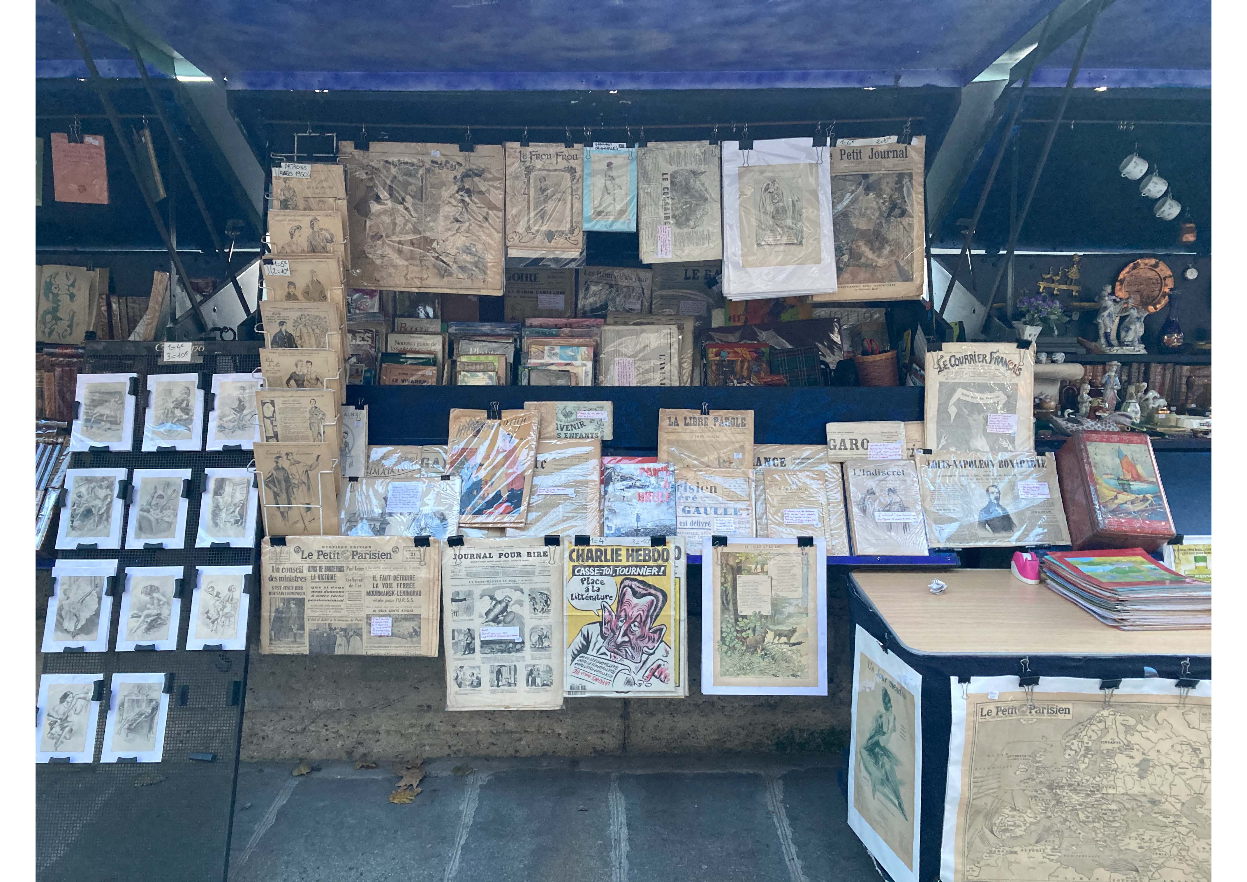 Stand bouquiniste- journaux (Lucile Araujo) Stand bouquiniste- journaux