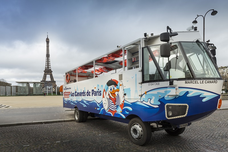 Les Canards de Paris, bus amphibien (©Les Canards de Paris) Les Canards de Paris, bus amphibien